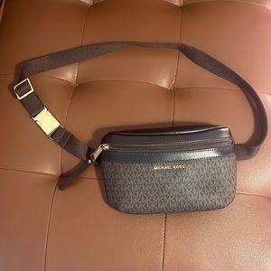 Michael Kors Fanny pack